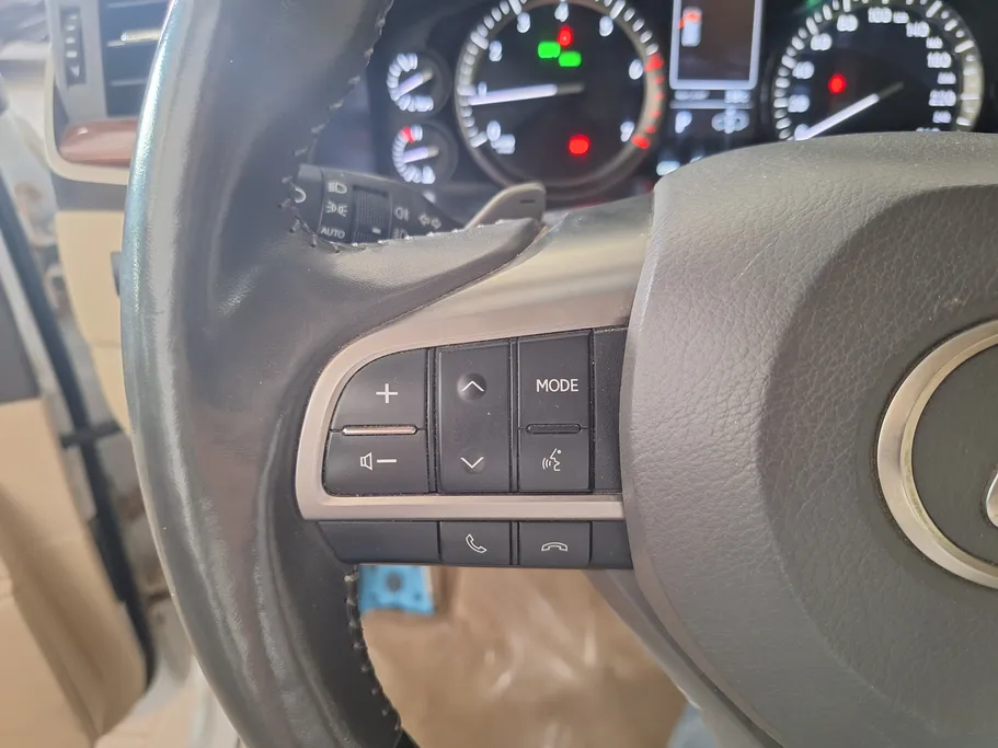 لكزس LX 570 S 2021 