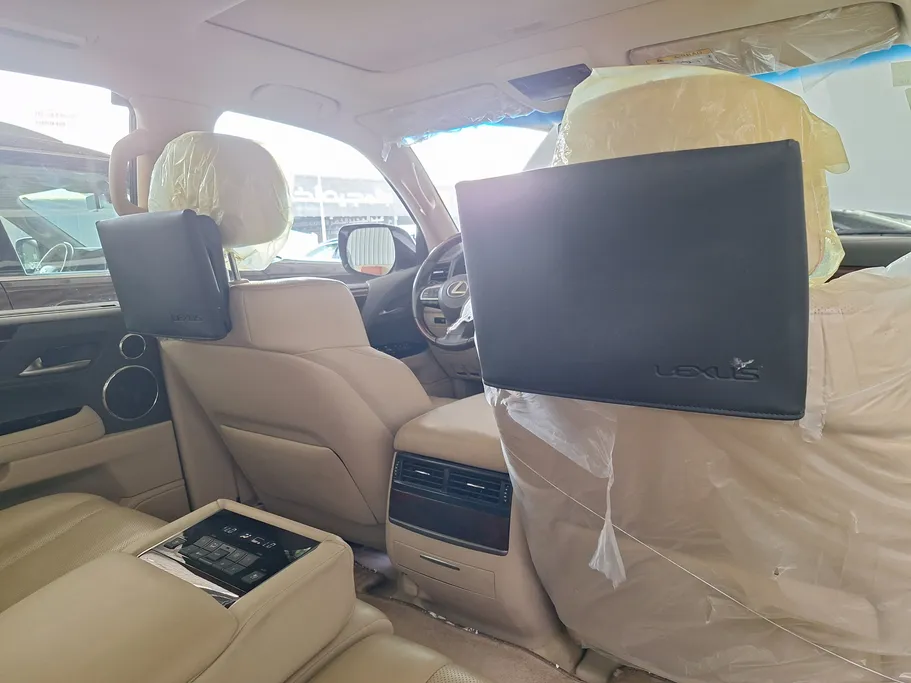 لكزس LX 570 S 2021 