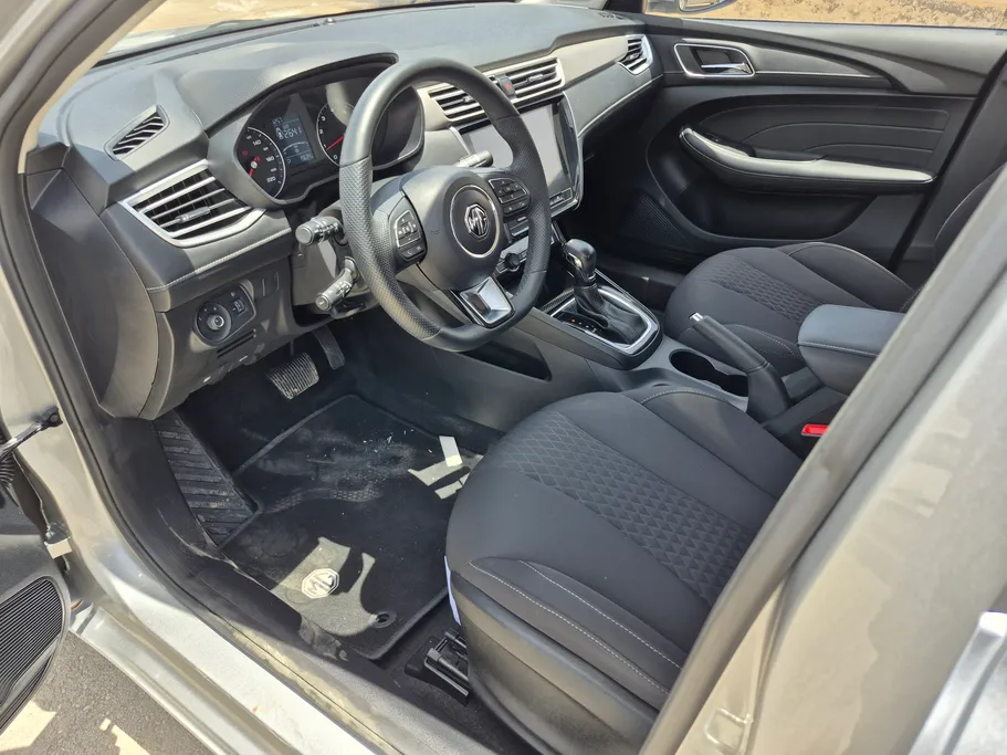 2025 MG 5 STD 