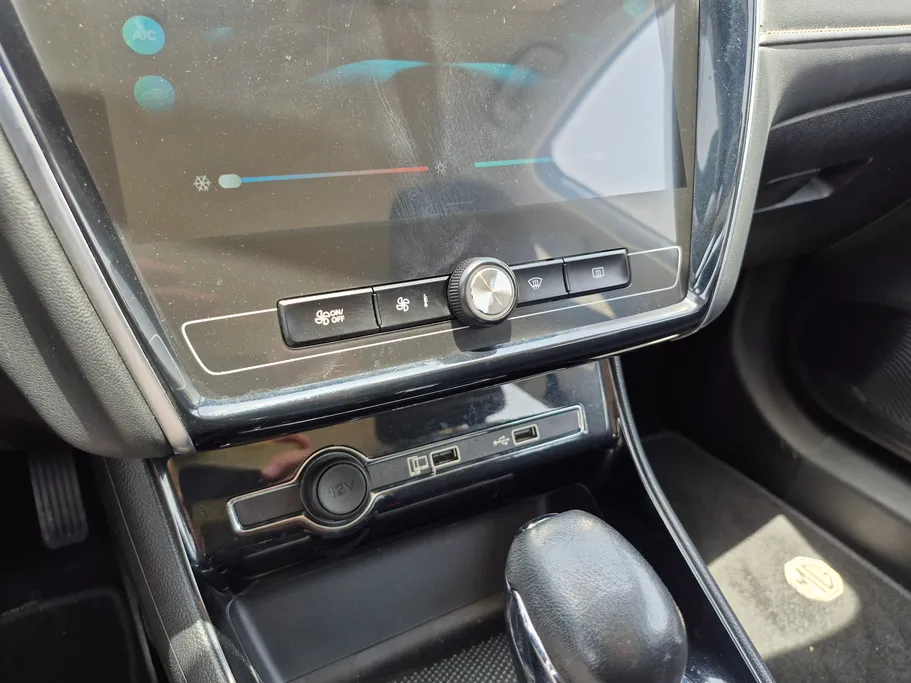 2025 MG 5 STD 