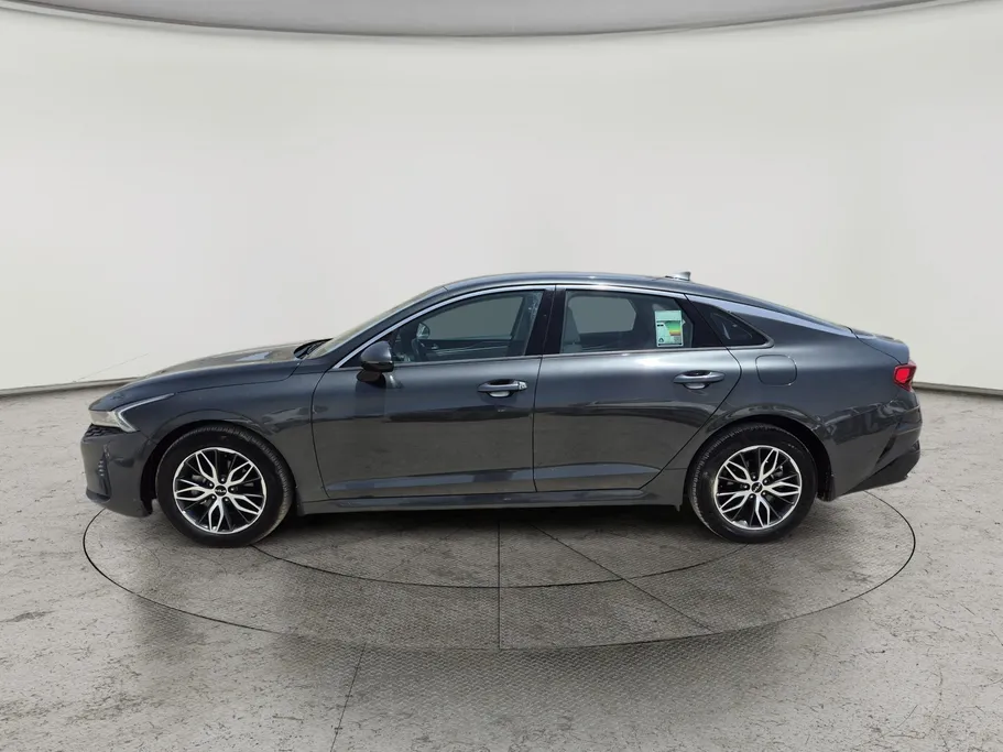 2023 Kia K5 LX 
