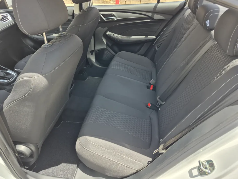 2025 MG 5 STD 