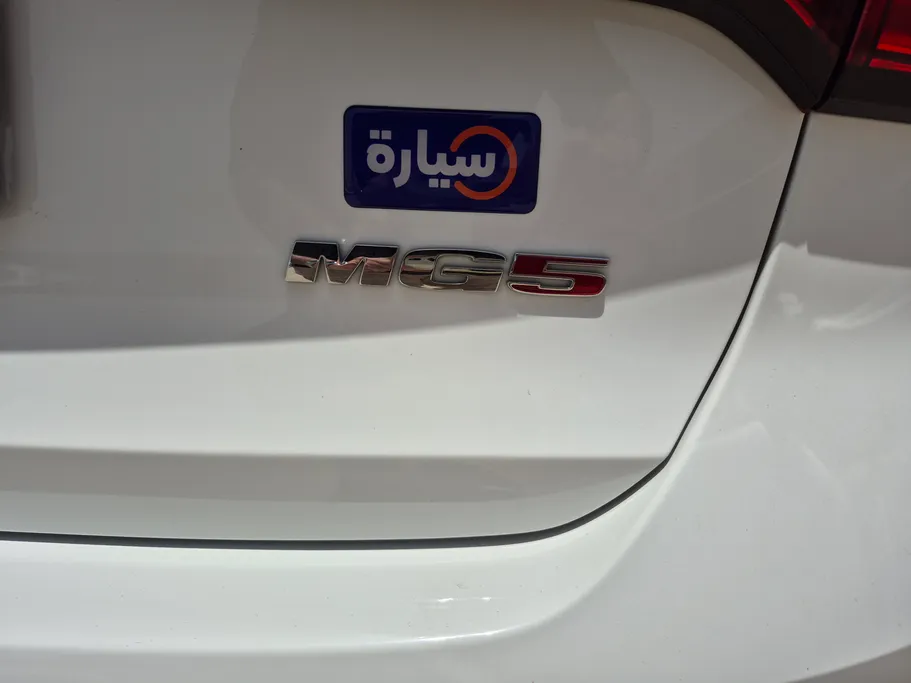 2025 MG 5 STD 