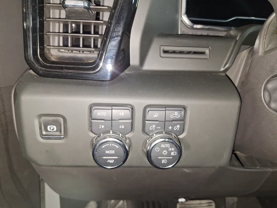 2024 GMC Sierra AT4 