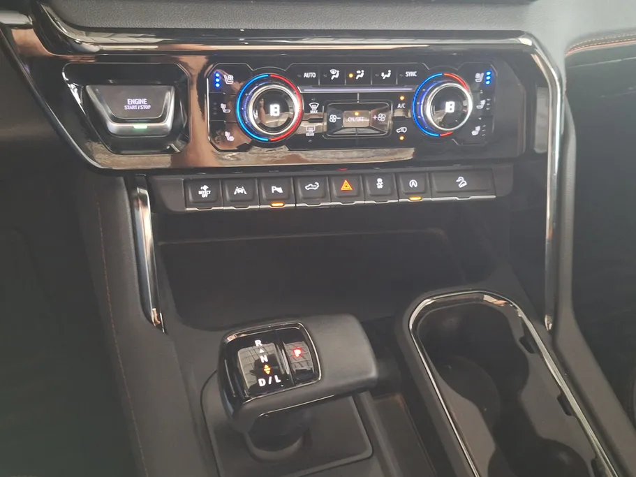 2024 GMC Sierra AT4 