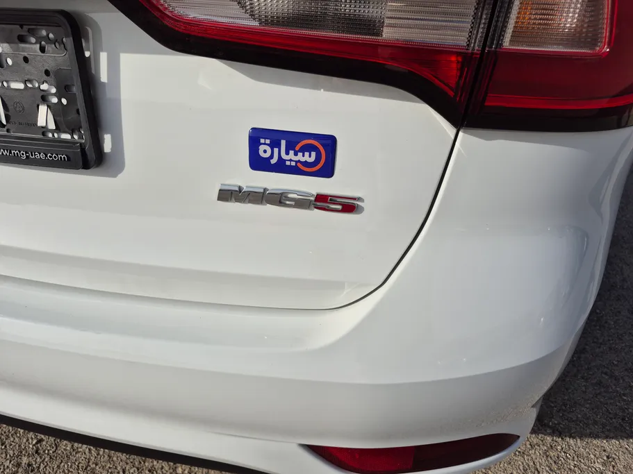 ام جي 5 STD 2025 