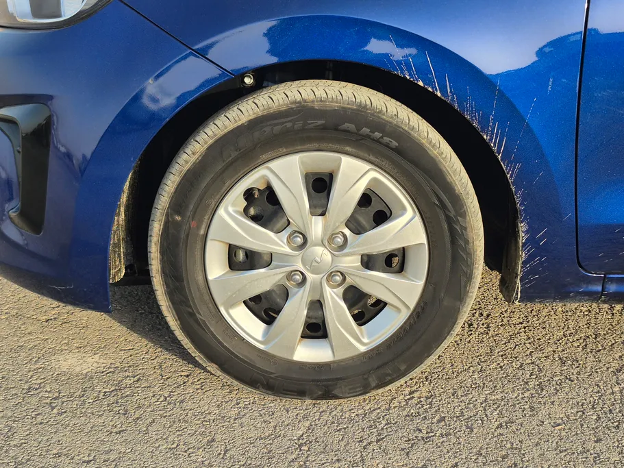 2024 Kia Pegas LX 
