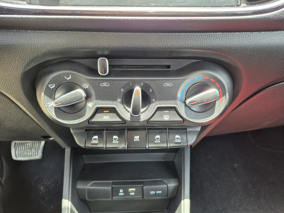 2024 Kia Pegas LX 