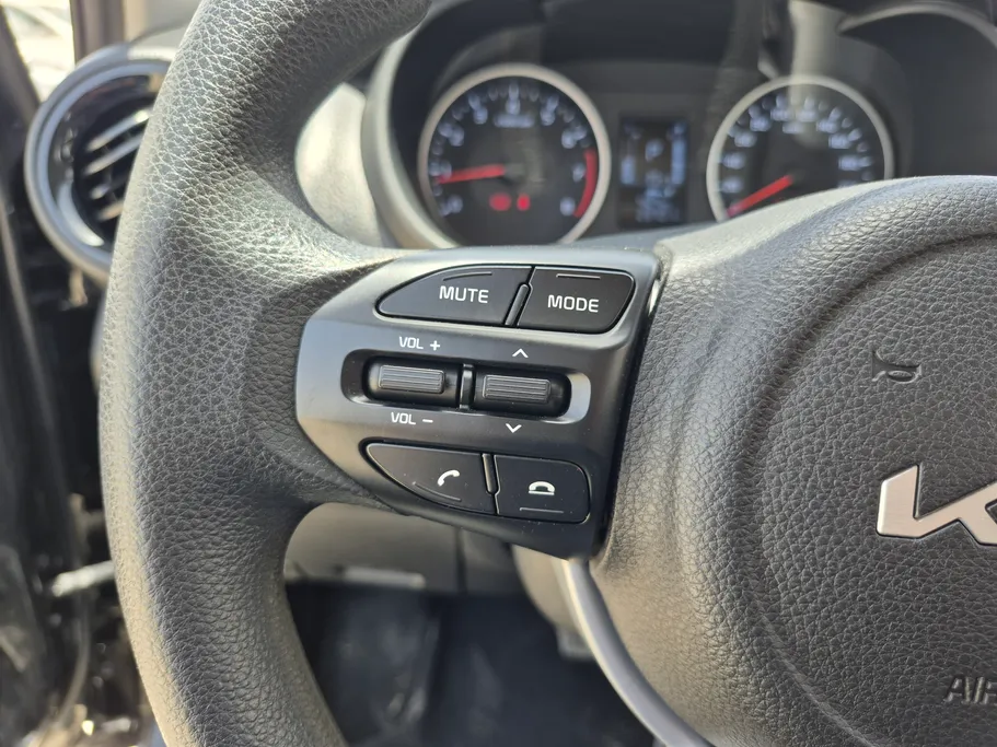 2024 Kia Pegas LX 