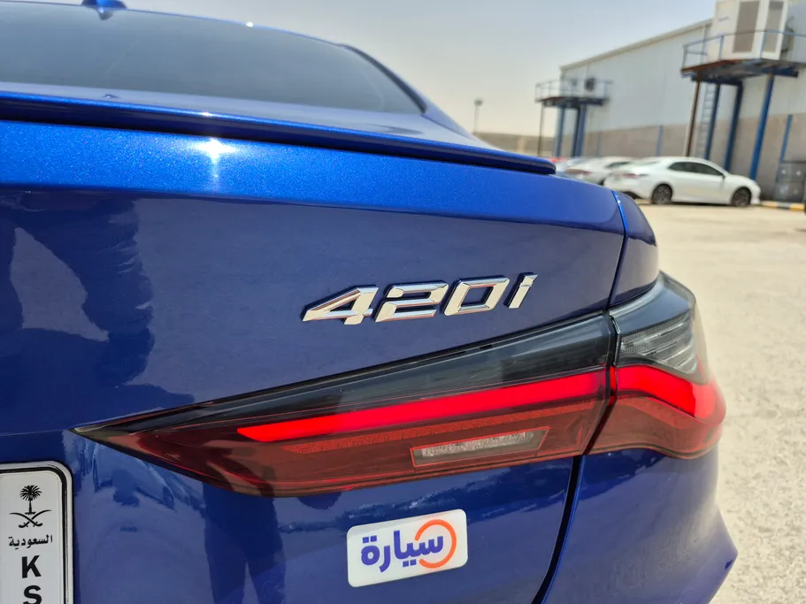 بي ام دبليو الفئة الرابعة 420i 2022 
