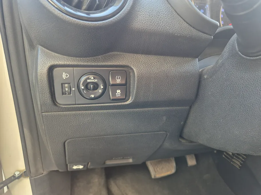 2024 Kia Pegas LX 