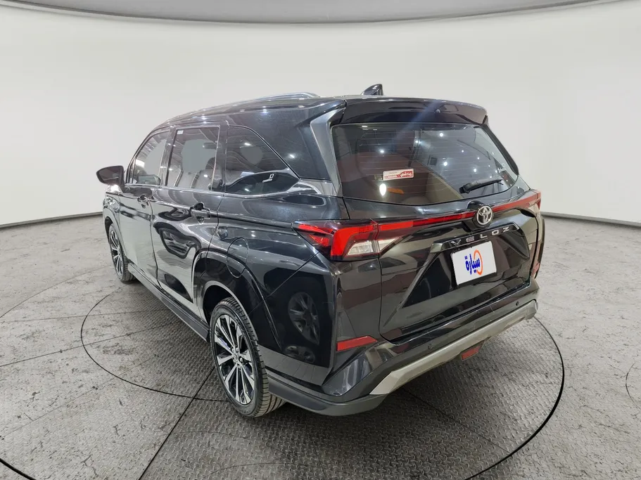 تويوتا فيلوز GLX 2023 