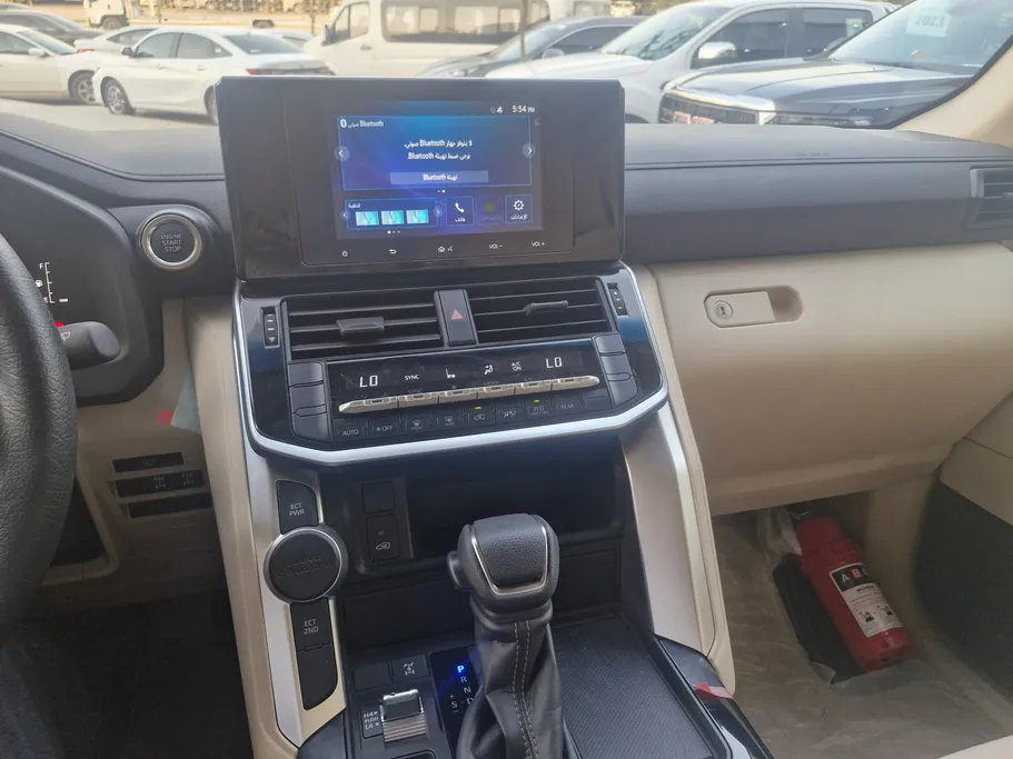 تويوتا لاندكروزر GX 2025 