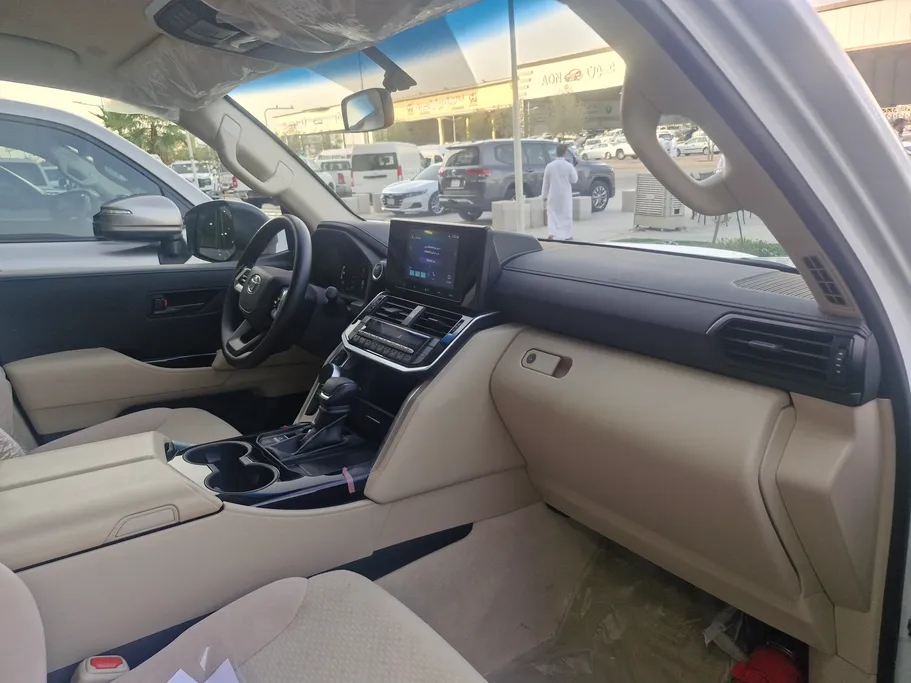 تويوتا لاندكروزر GX 2025 