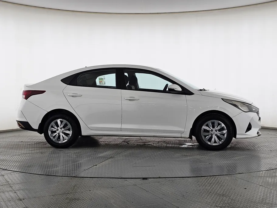 2021 Hyundai Accent Smart 