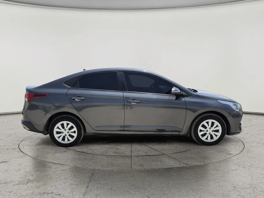 2023 Hyundai Accent Smart 