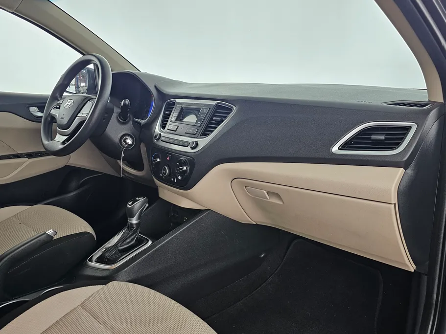 2022 Hyundai Accent Smart 