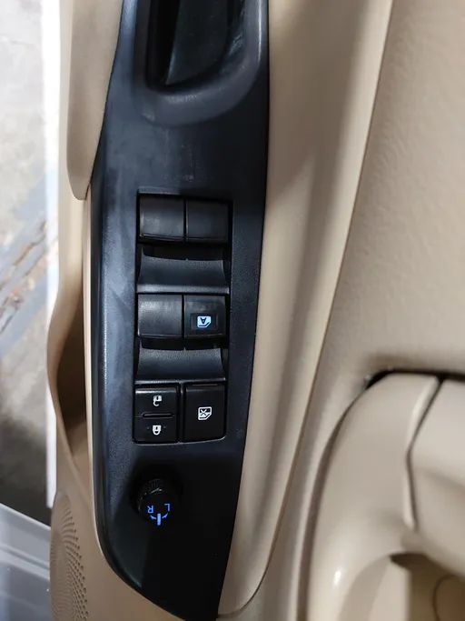 2021 Toyota Yaris  Y 
