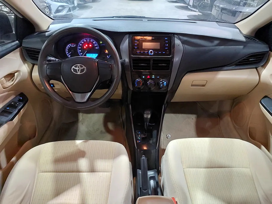 2021 Toyota Yaris  Y 