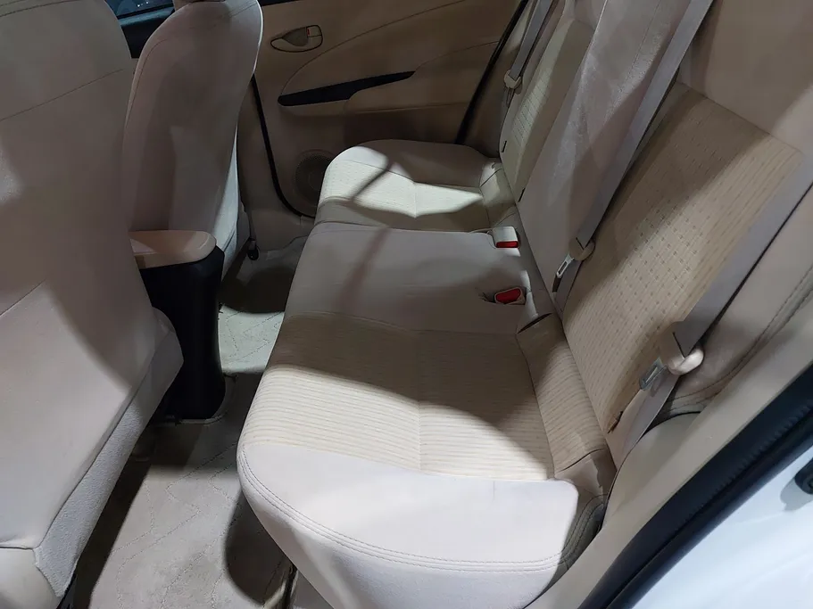 2021 Toyota Yaris  Y 