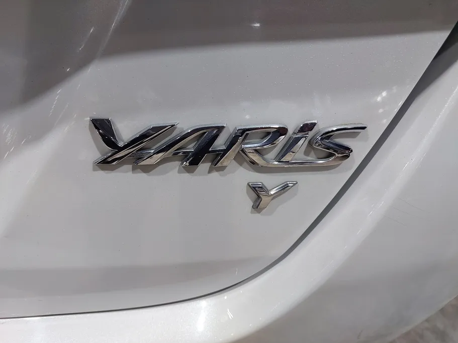 2021 Toyota Yaris  Y 
