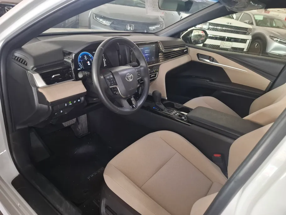 2025 Toyota Camry  E Plus HEV 