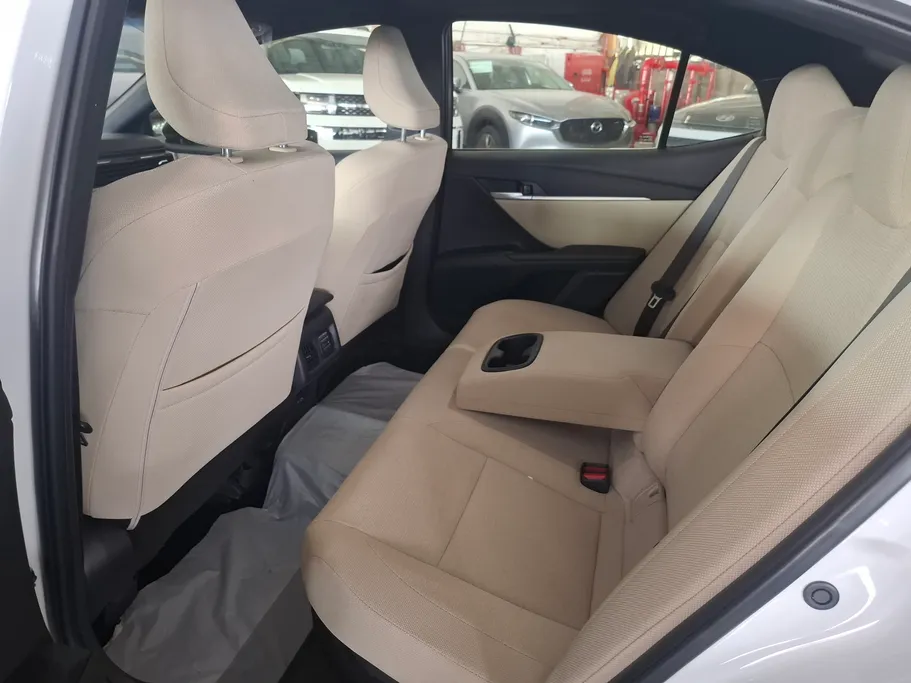2025 Toyota Camry  E Plus HEV 