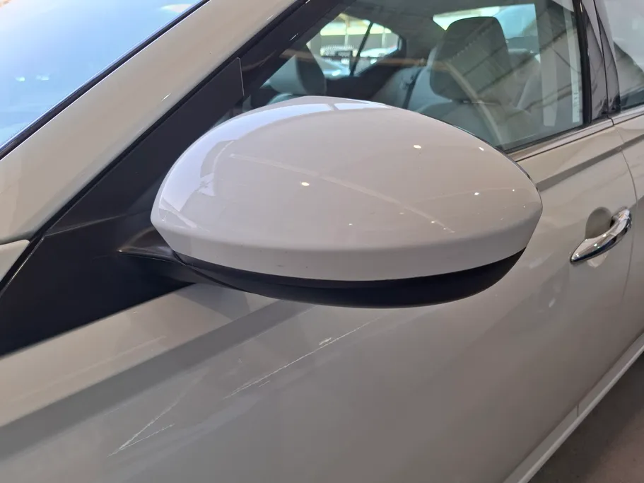 2022 Nissan Altima SV 
