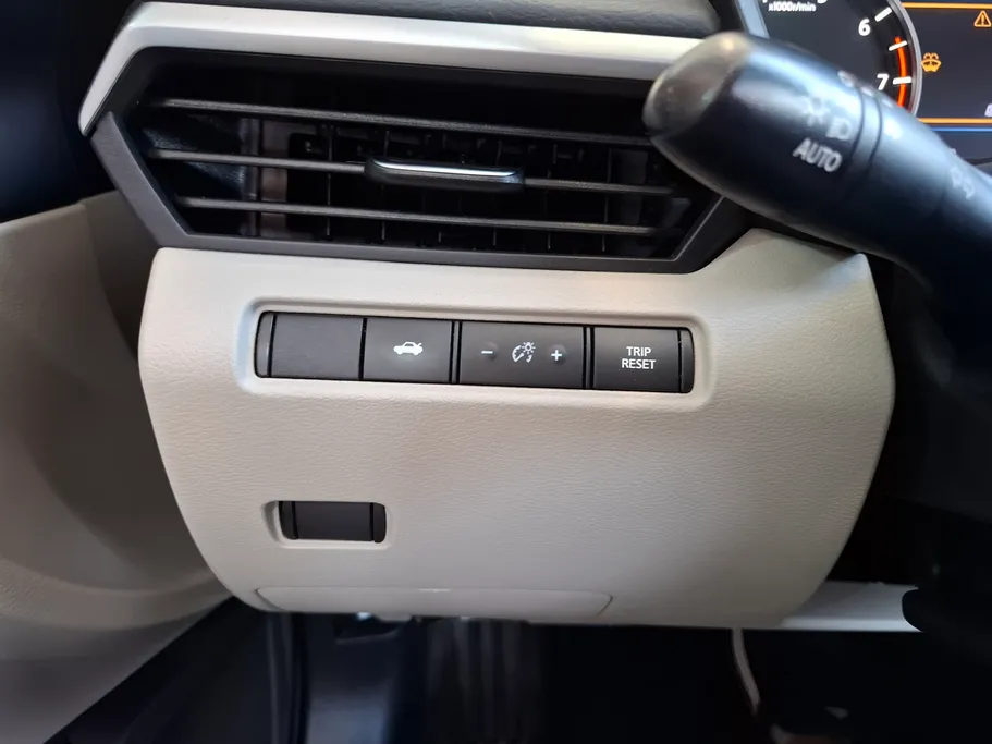 2022 Nissan Altima SV 
