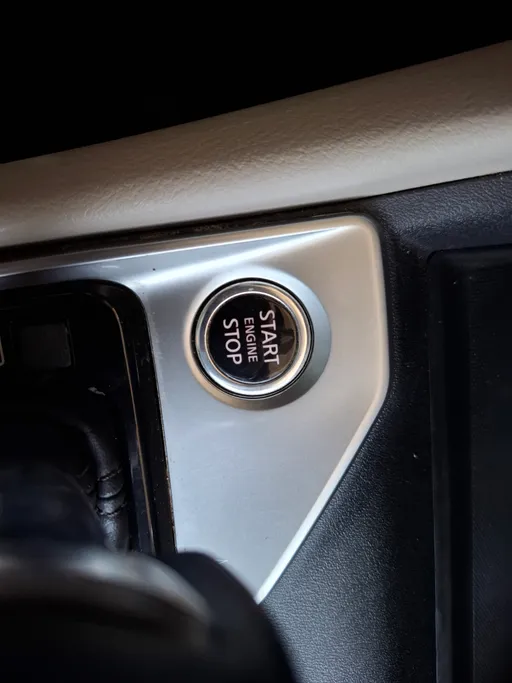 2022 Nissan Altima SV 