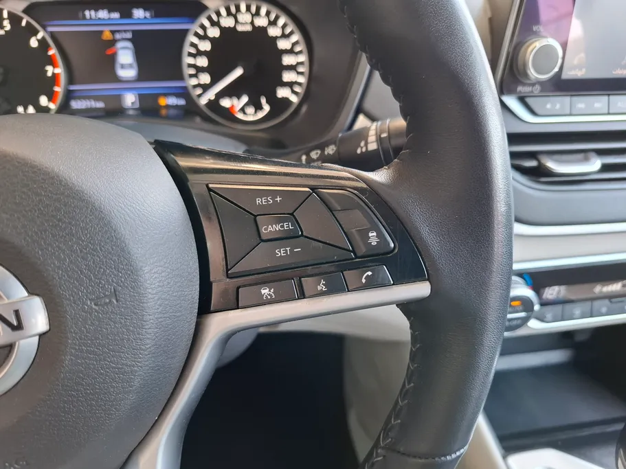 2022 Nissan Altima SV 