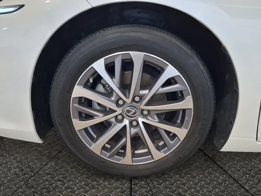 2023 Lexus ES 300 H 