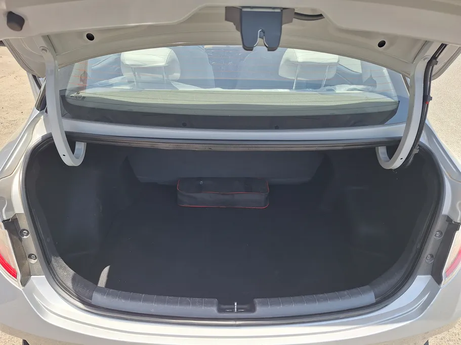 2024 Hyundai Grand i10 Fleet 