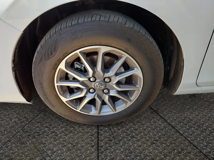 2024 Toyota Yaris  Y 