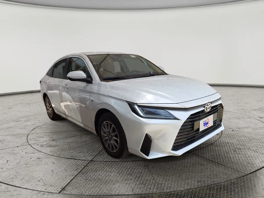 2024 Toyota Yaris  Y 