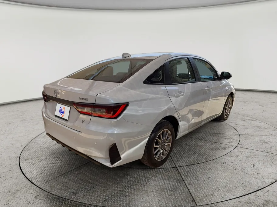 2024 Toyota Yaris  Y 
