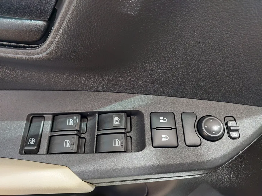 2024 Toyota Yaris  Y 