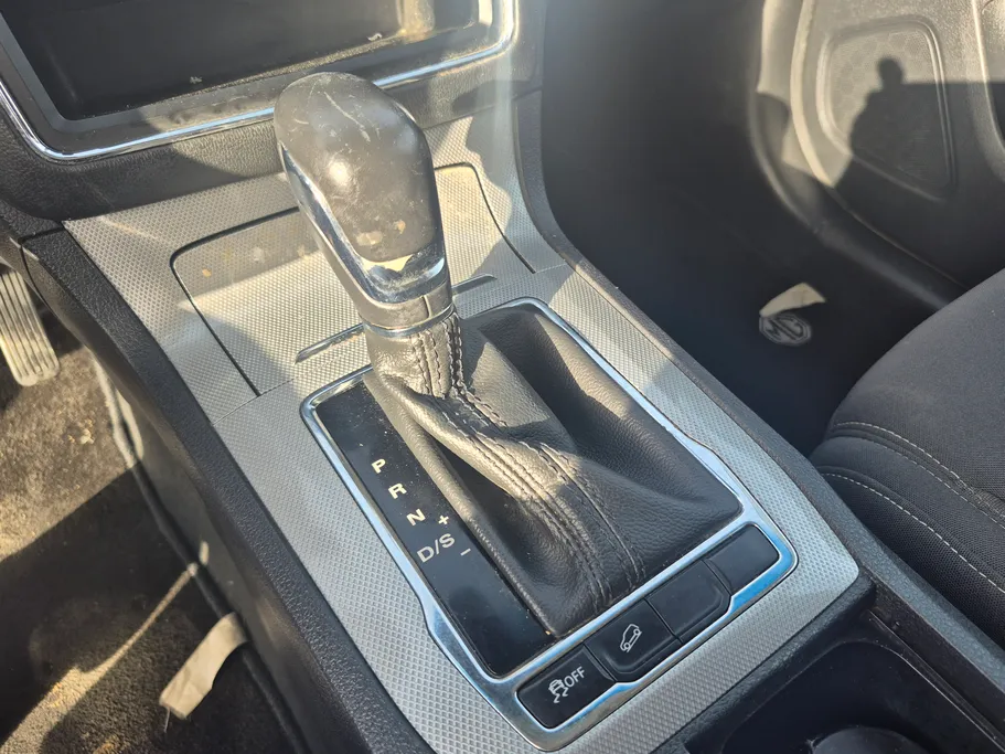 2023 MG RX5 STD 