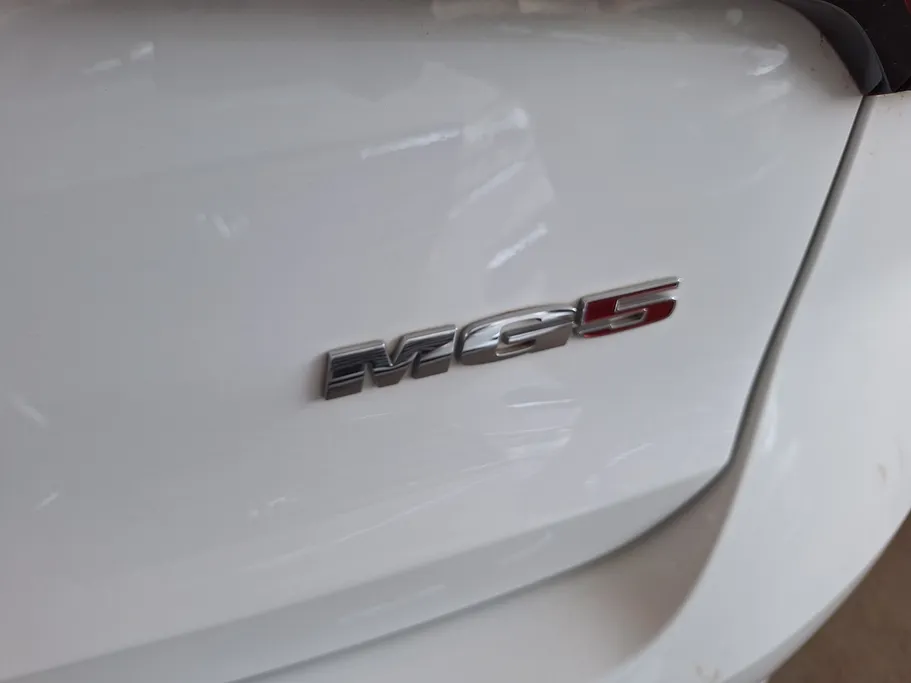 2023 MG 5 STD 