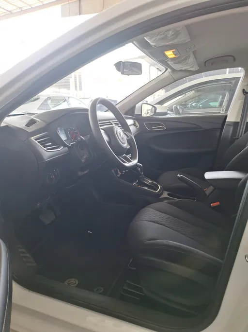 2023 MG 5 STD 