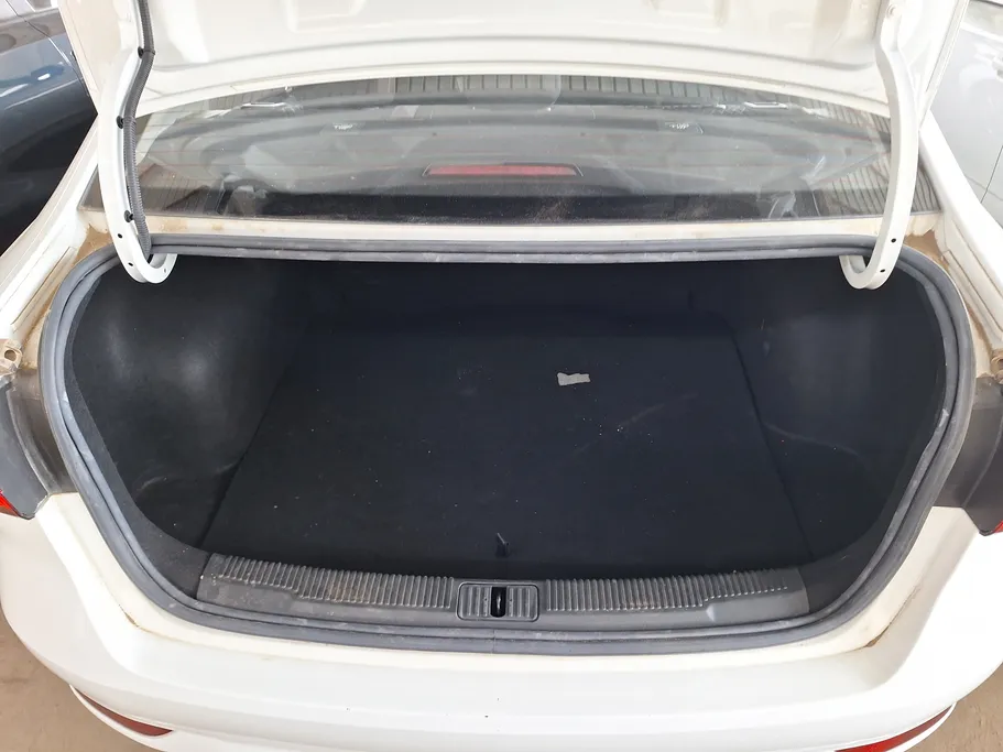 2023 MG 5 STD 