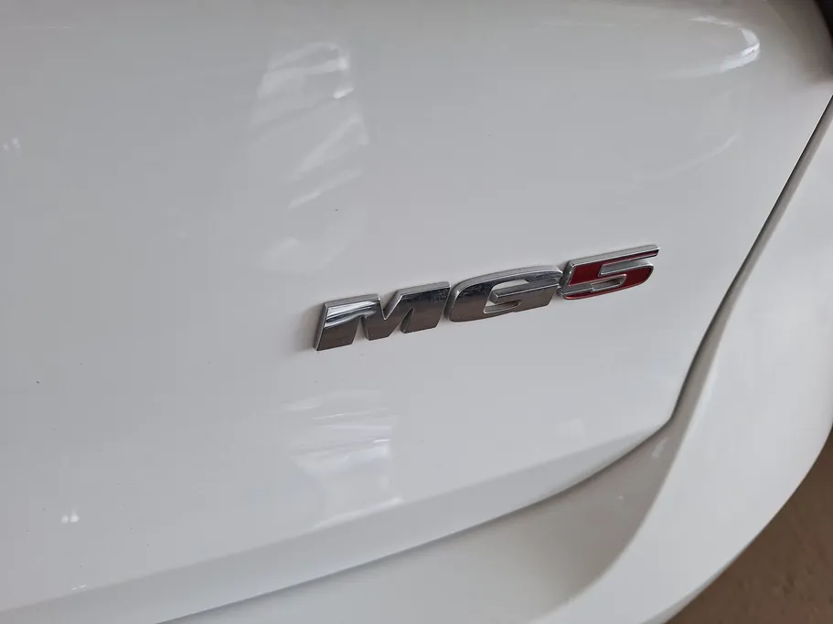 2023 MG 5 STD 
