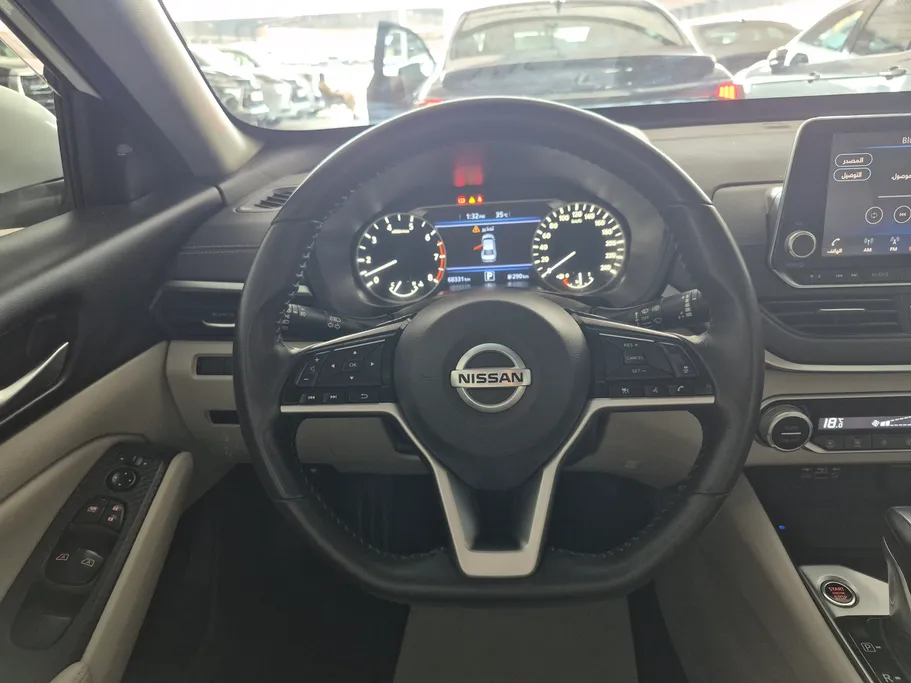 2022 Nissan Altima SV 