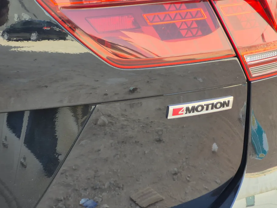 2018 Volkswagen Tiguan R Line 