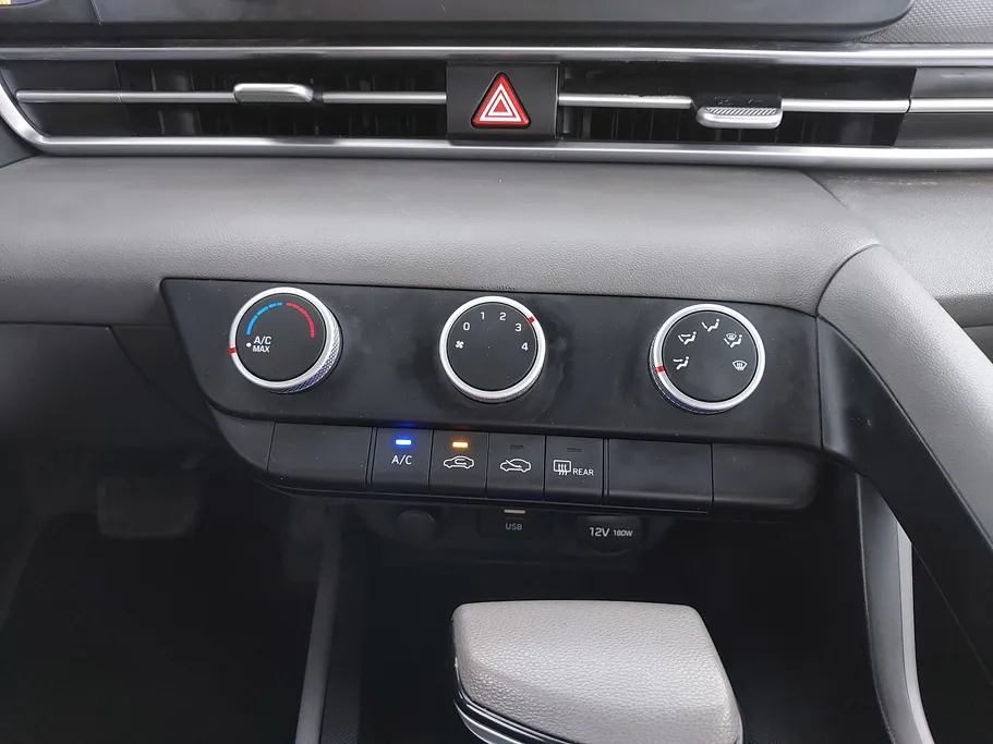 2022 Hyundai Elantra Fleet 