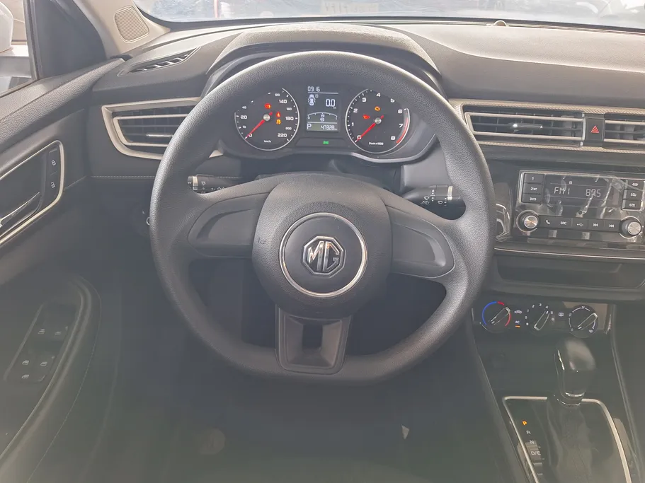 2023 MG 5 STD 