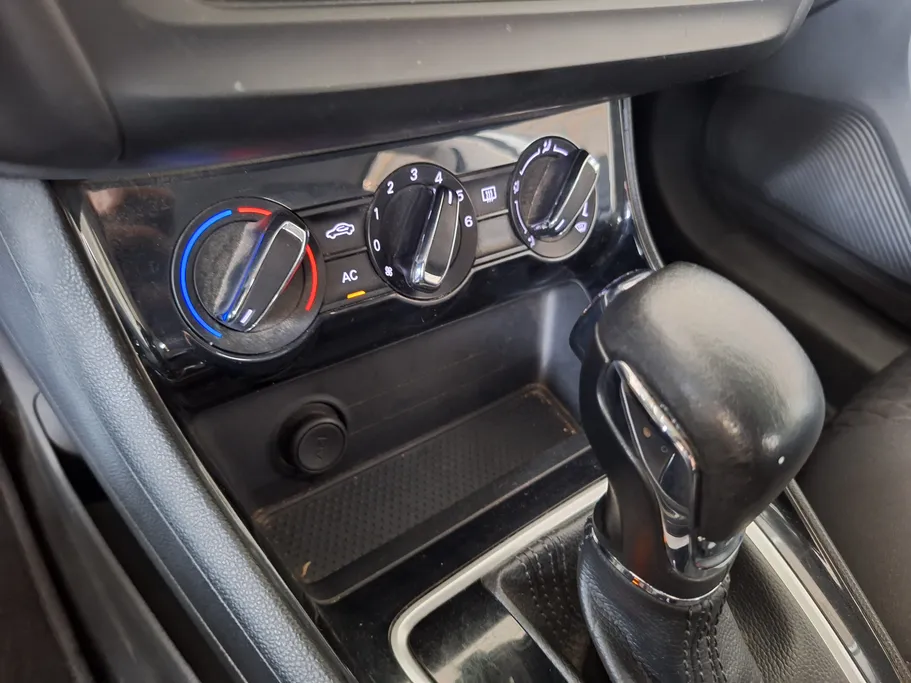 2023 MG 5 STD 