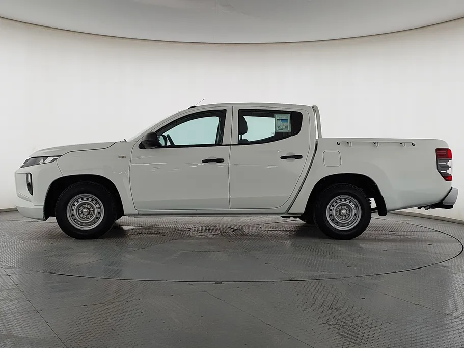2022 Mitsubishi L200 DC 4x2 Diesel 