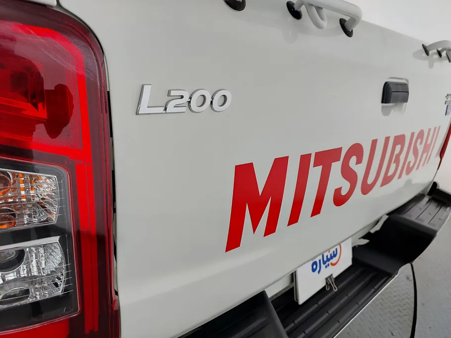 2022 Mitsubishi L200 DC 4x2 Diesel 