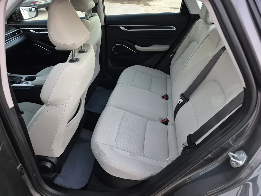 2025 Geely Emgrand GS 